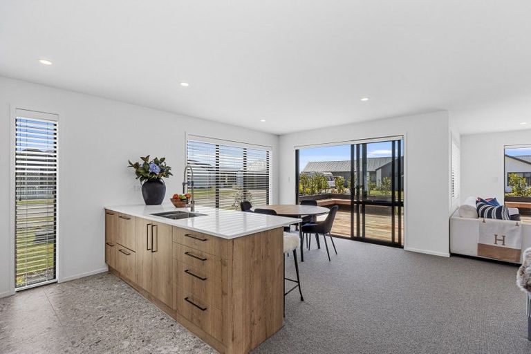 Photo of property in 15 Gisele Crescent, Halswell, Christchurch, 8025