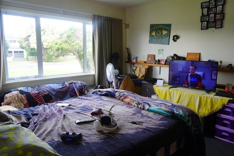 Photo of property in 24 Riemenschneider Street, Manaia, 4612