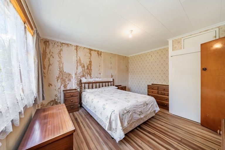 Photo of property in 73 Wellington Road, Wainuiomata, Lower Hutt, 5014