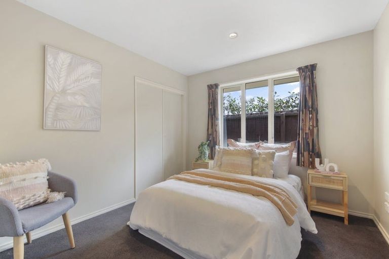 Photo of property in 5 Harrys Way, Redwood, Christchurch, 8051