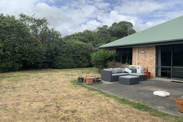 Photo of property in 16 Hoult Crescent, Monaco, Nelson, 7011