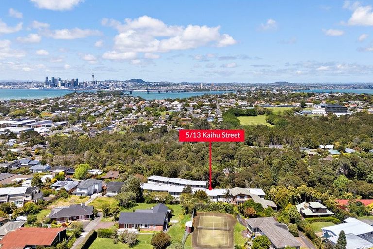 Photo of property in 5/13 Kaihu Street, Northcote, Auckland, 0627