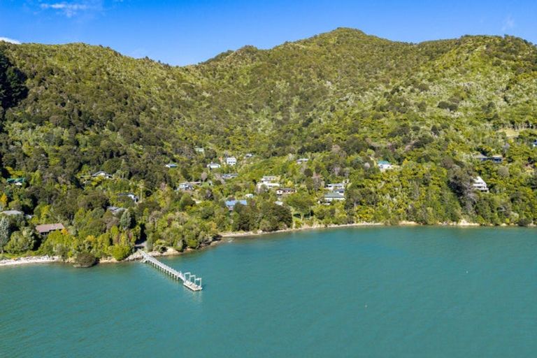 Photo of property in 240 Moetapu Bay Road, Moetapu Bay, Linkwater, 7282