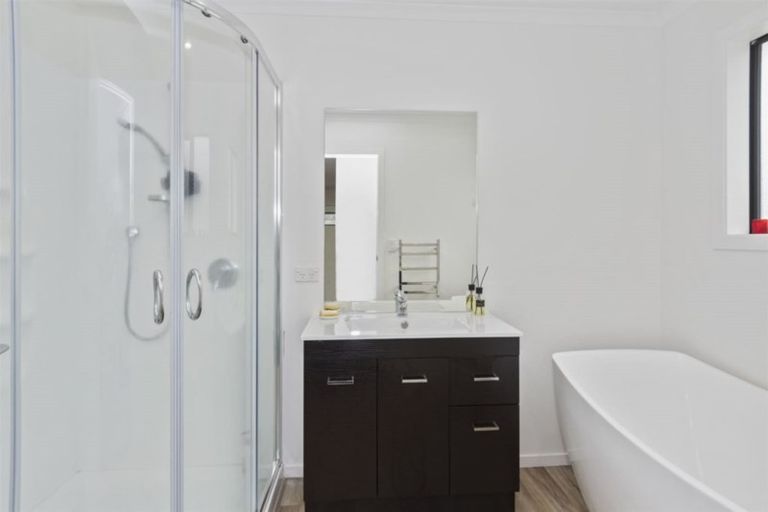 Photo of property in 84 Puhirake Crescent, Pyes Pa, Tauranga, 3112