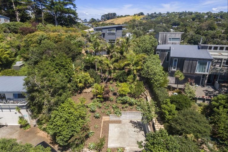 Photo of property in 44 Hill Road, Palm Beach, Waiheke Island, 1081