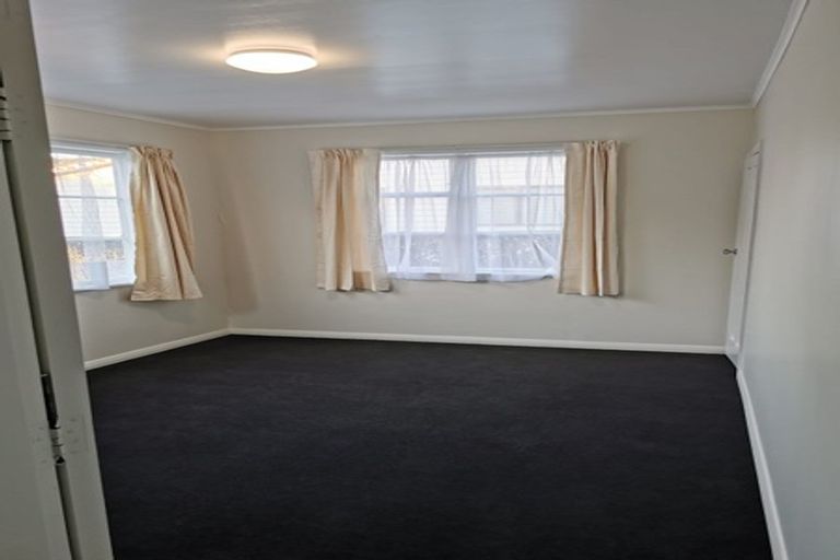 Photo of property in 5 Godley Street, Waterloo, Lower Hutt, 5011