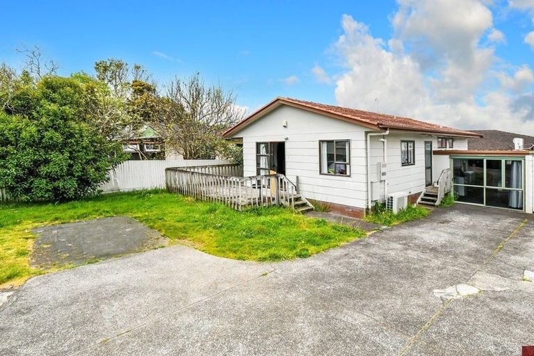 Photo of property in 1/24 Burundi Avenue, Clendon Park, Auckland, 2103