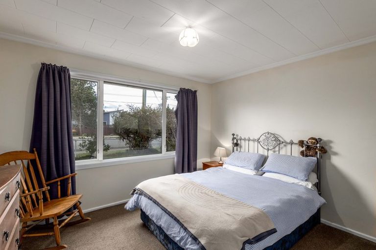 Photo of property in 28 Grantley Street, New Brighton, Christchurch, 8083