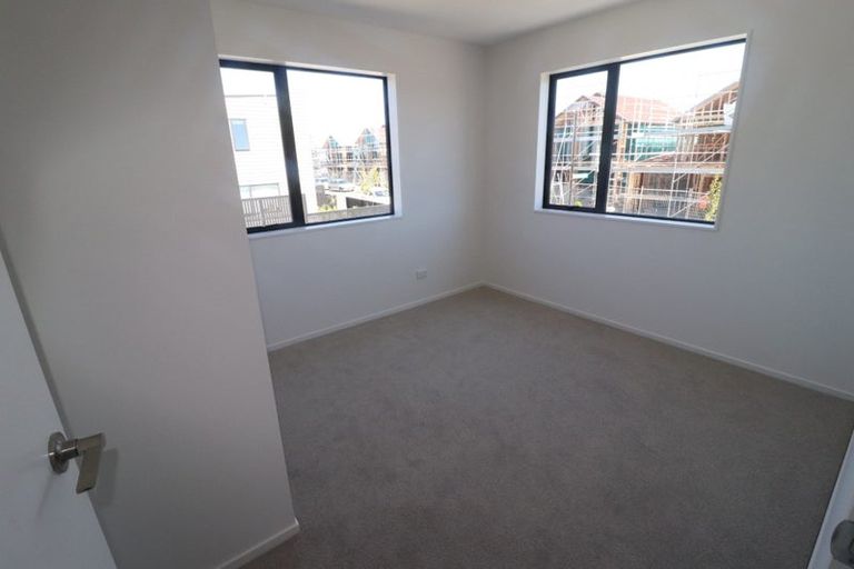 Photo of property in 4 Autumn Blaze Street, Hobsonville, Auckland, 0616