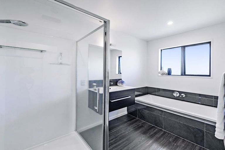 Photo of property in 18f Beaumont Drive, Rolleston, 7614