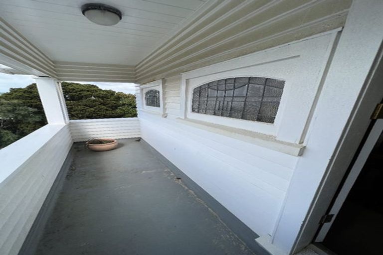 Photo of property in 100 Hataitai Road, Hataitai, Wellington, 6021