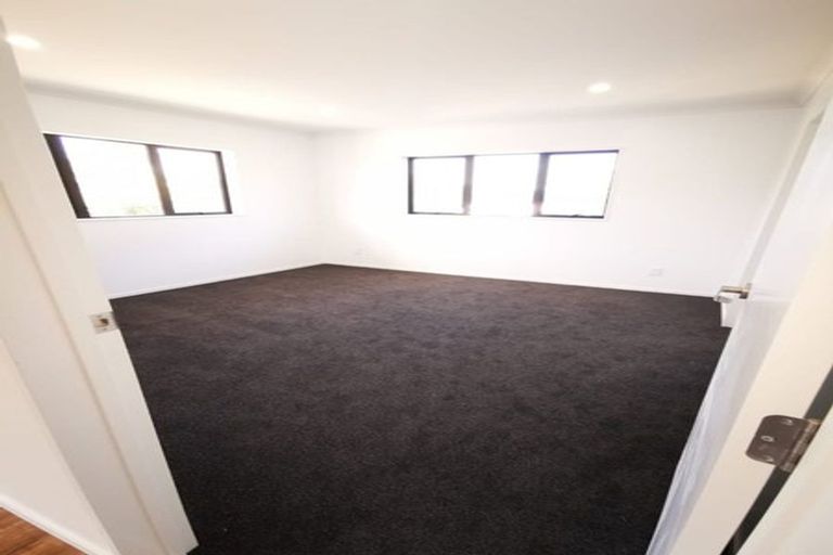 Photo of property in 124d Rosier Road, Glen Eden, Auckland, 0602