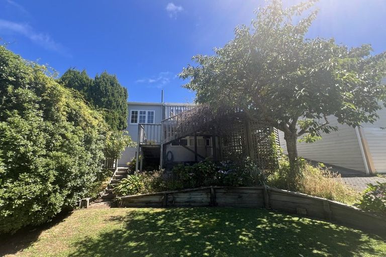 Photo of property in 90 Nottingham Street, Karori, Wellington, 6012