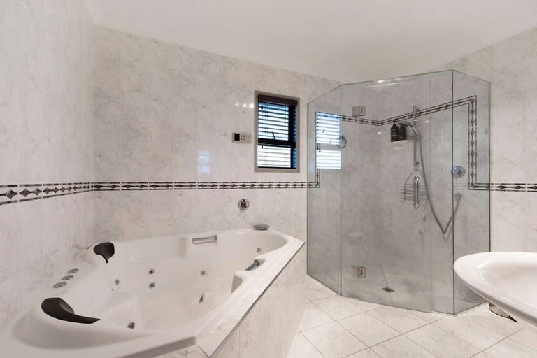 Photo of property in 176b Heta Road, Highlands Park, New Plymouth, 4312