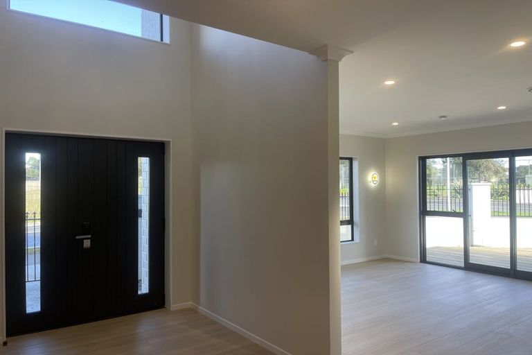 Photo of property in 2 Horsefields Drive, Flat Bush, Auckland, 2019