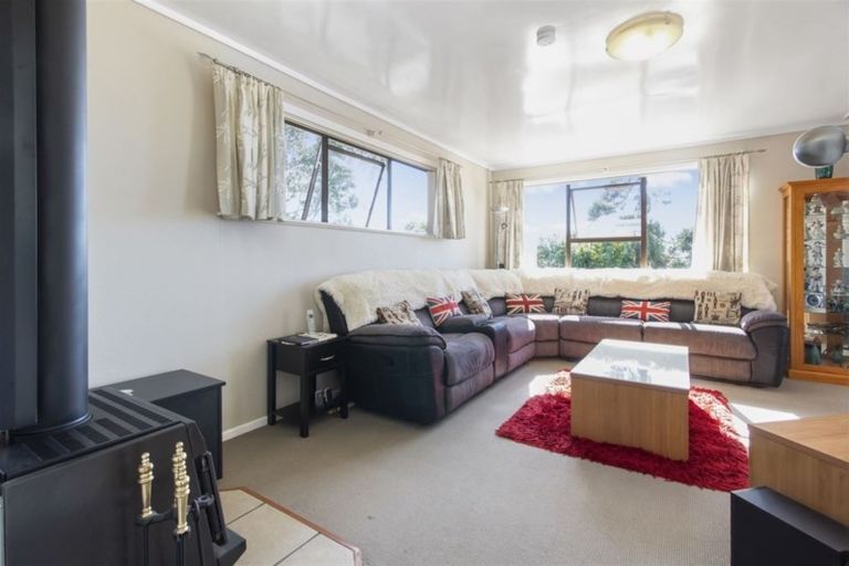 Photo of property in 139 Waimumu Road, Massey, Auckland, 0614