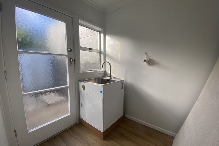 Photo of property in 6 Euclid Street, Vogeltown, New Plymouth, 4310