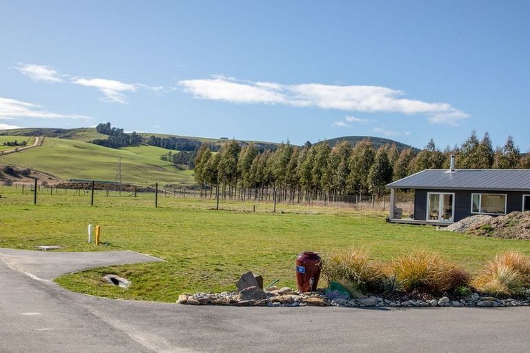 Photo of property in 12 Kaylea Lane, Millers Flat, 9572