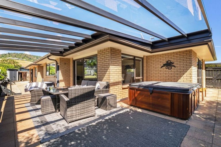 Photo of property in 122 Iles Road, Lynmore, Rotorua, 3010