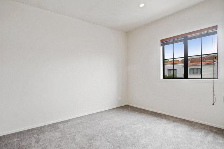 Photo of property in Summerset Village, 8/1 Harrison Road, Mount Wellington, Auckland, 1060