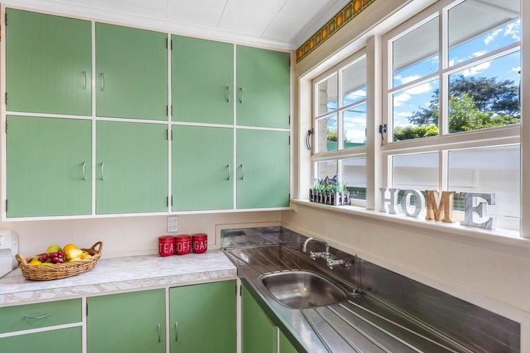 Photo of property in 387 Fergusson Drive, Heretaunga, Upper Hutt, 5018