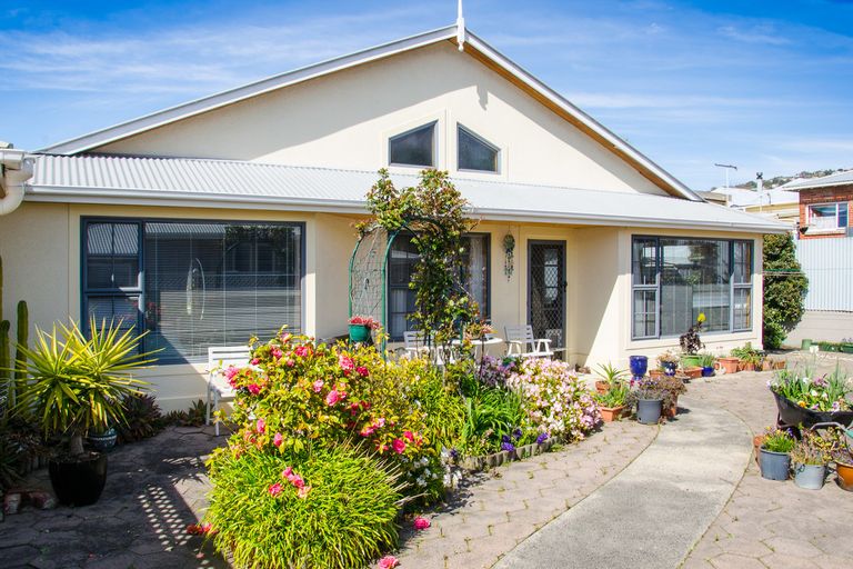 Photo of property in Balmoral Park, 11/31 Eastbourne Street, Caversham, Dunedin, 9012