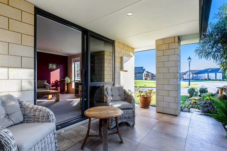 Photo of property in 26 Ara Drive, Redwoodtown, Blenheim, 7201