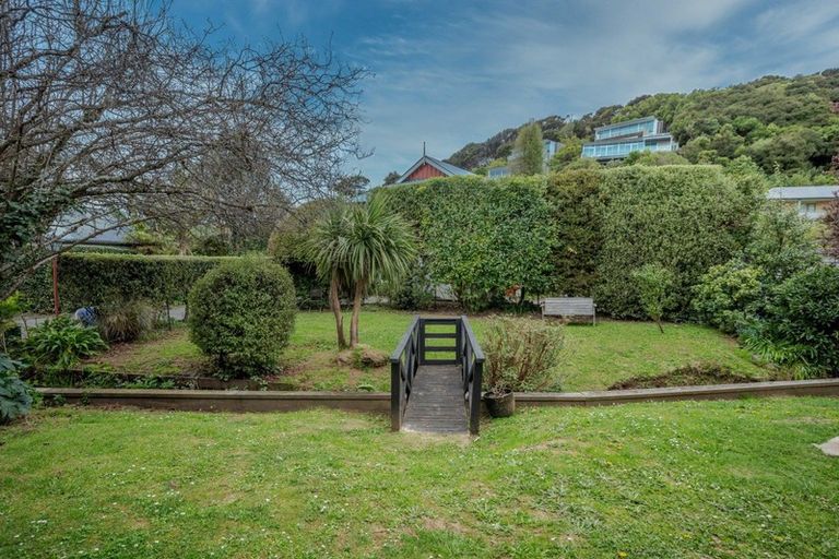 Photo of property in 13 Selwyn Avenue, Akaroa, 7520