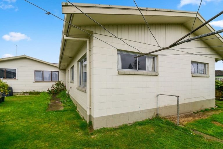 Photo of property in 7 Tapsell Road, Fairy Springs, Rotorua, 3015