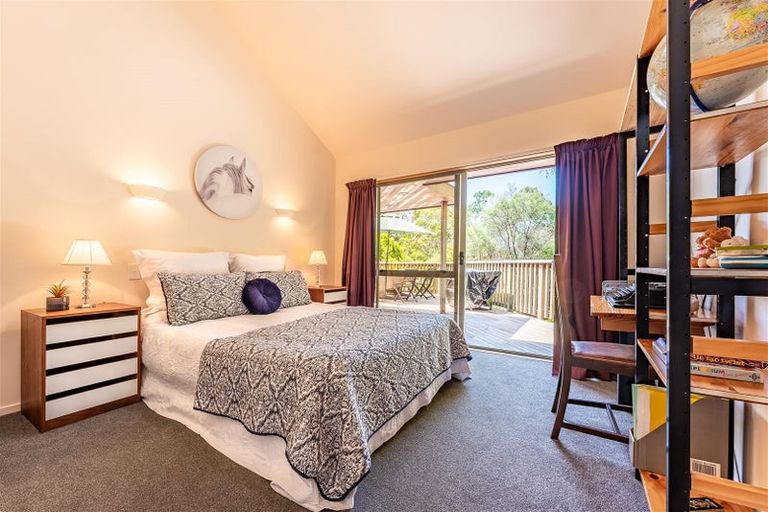 Photo of property in 70 Scott Road, Stanmore Bay, Whangaparaoa, 0932