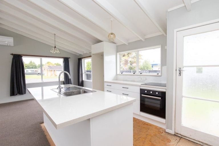 Photo of property in 48 Mahana Road, Ngatea, 3503