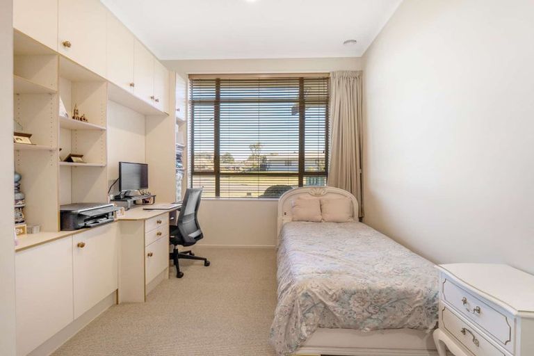 Photo of property in 1 Suffolk Drive, Otamatea, Whanganui, 4500