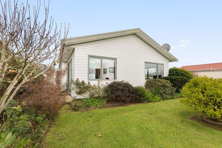 Photo of property in 11 Bradley Street, Paeroa, 3600