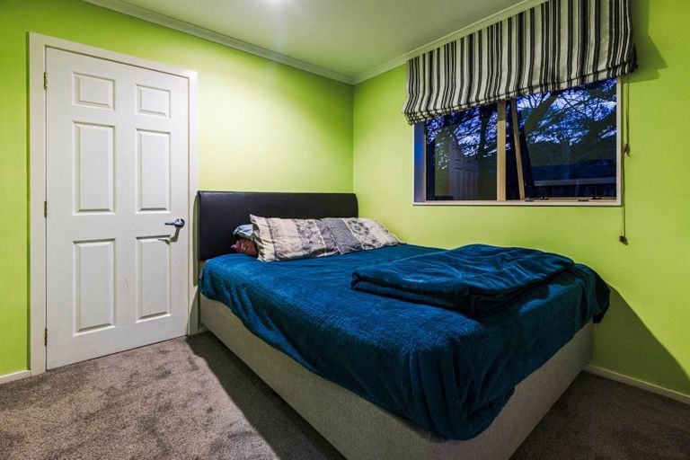 Photo of property in 14 Norman Close, The Gardens, Auckland, 2105