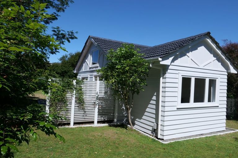 Photo of property in 16 Renown Road, Raumati South, Paraparaumu, 5032