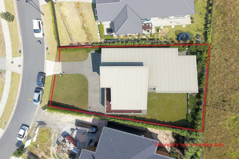 Photo of property in 12 Seaview Crescent, Hatfields Beach, Orewa, 0931