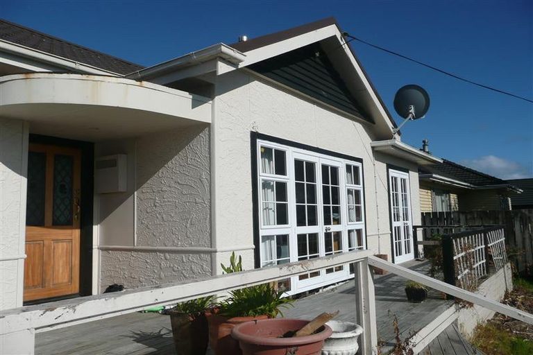 Photo of property in 88 Mangorei Road, Strandon, New Plymouth, 4312