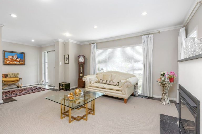 Photo of property in 13 Kunzea Place, Greenhithe, Auckland, 0632