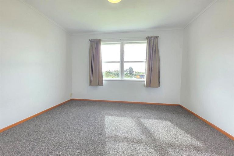 Photo of property in 12 Aronui Terrace, Kelston, Auckland, 0602