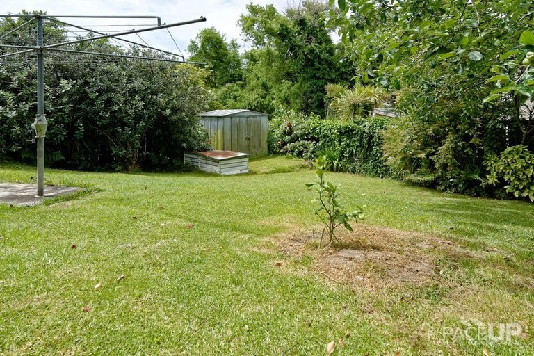 Photo of property in 15 Bellringer Road, Massey, Auckland, 0614