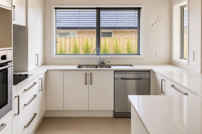 Photo of property in 7 Rohea Place, Opaheke, Papakura, 2113