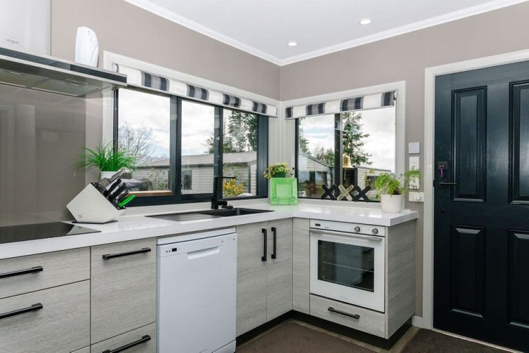 Photo of property in 423 Tipapakuku Road, Dannevirke, 4976