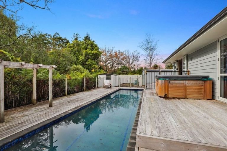 Photo of property in 15 Eton Drive, Hillcrest, Hamilton, 3216