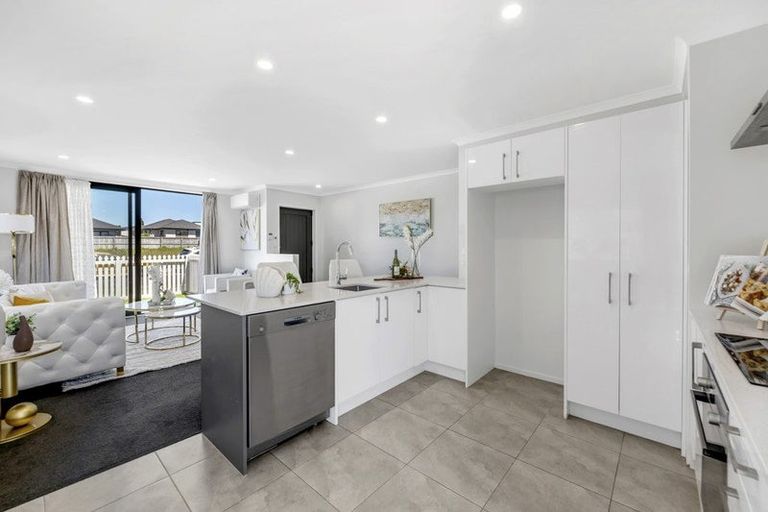 Photo of property in 5 Park Chester Road, Pukekohe, 2120