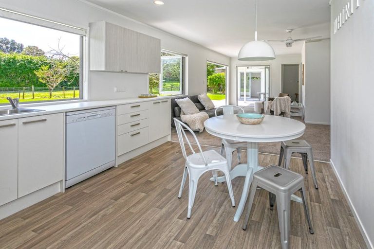 Photo of property in 68 Kon Tiki Road, Whiritoa, Whangamata, 3691