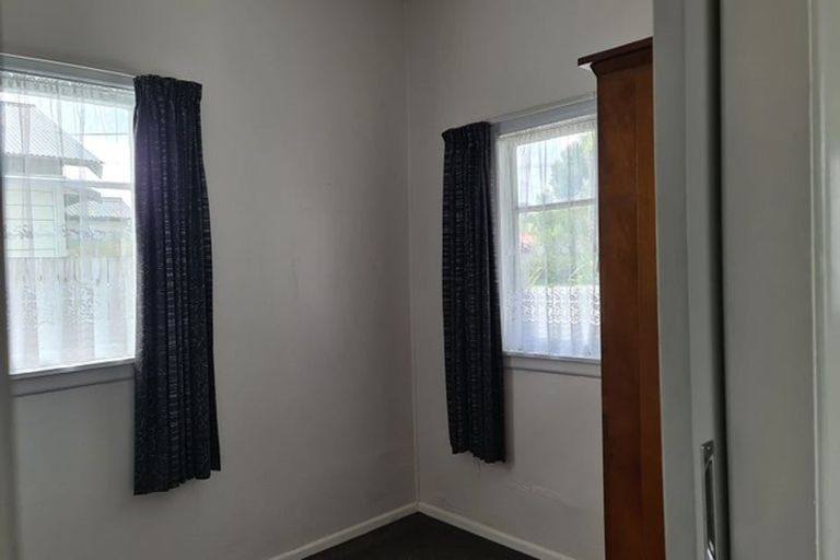 Photo of property in 29 Valley Road, Hikurangi, 0114