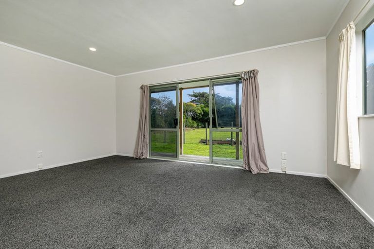 Photo of property in 101 Old Railway Road, Kumeu, 0892