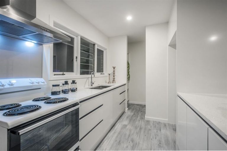 Photo of property in 47 Grande Vue Road, Hillpark, Auckland, 2102