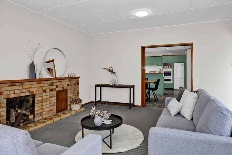 Photo of property in 90 Manawapou Road, Hawera, 4610