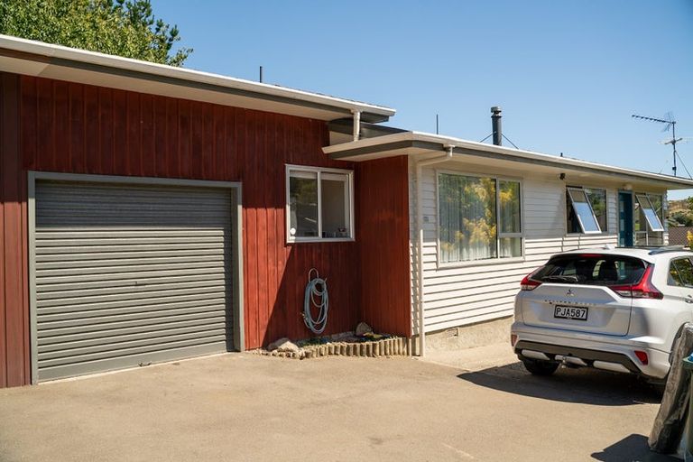 Photo of property in 6b Yarrow Place, Papakowhai, Porirua, 5024